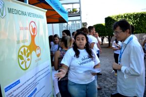 Ação- celebra- semana- do- Médico- Veterinário- Cesmac (1)