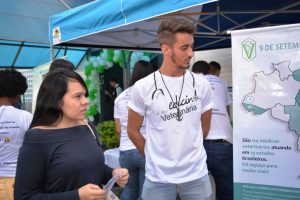 Ação- celebra- semana- do- Médico- Veterinário- Cesmac (1)
