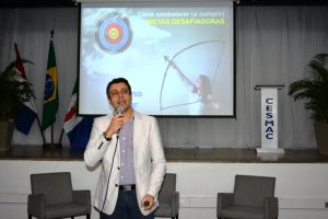 empresa-junior-do-cesmac-realiza-palestra-9