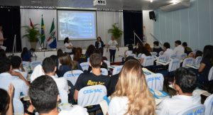estudantes-do-colegio-marista-visitam-cesmac-51