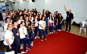 estudantes-do-colegio-marista-visitam-cesmac-51