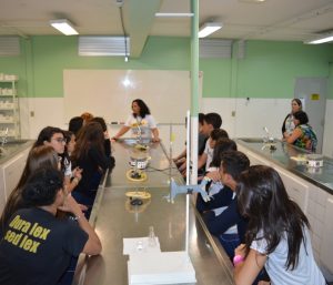 estudantes-do-colegio-marista-visitam-cesmac-51