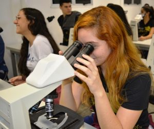estudantes-do-colegio-marista-visitam-cesmac-51