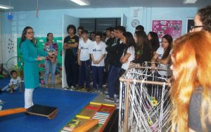 estudantes-do-colegio-marista-visitam-cesmac-51