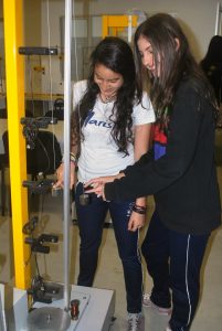 estudantes-do-colegio-marista-visitam-cesmac-51