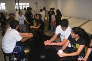 estudantes-do-colegio-marista-visitam-cesmac-51