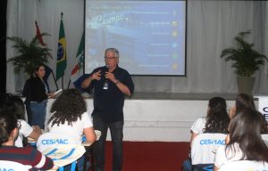 estudantes-do-colegio-marista-visitam-cesmac-51