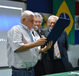 jose-pereira-neto-recebe-homenagem-do-cesmac-30