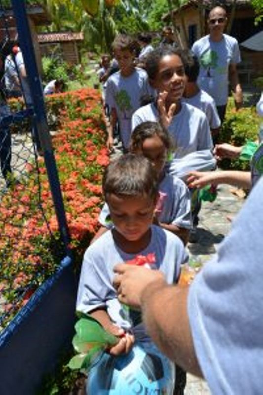 acao-de-educacao-ambiental-aproxima-criancas-da-universidade-cesmac-36