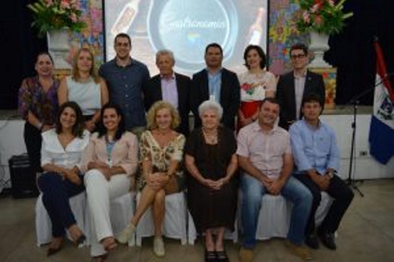cesmac-realiza-lancamento-do-curso-de-gastronomia-55