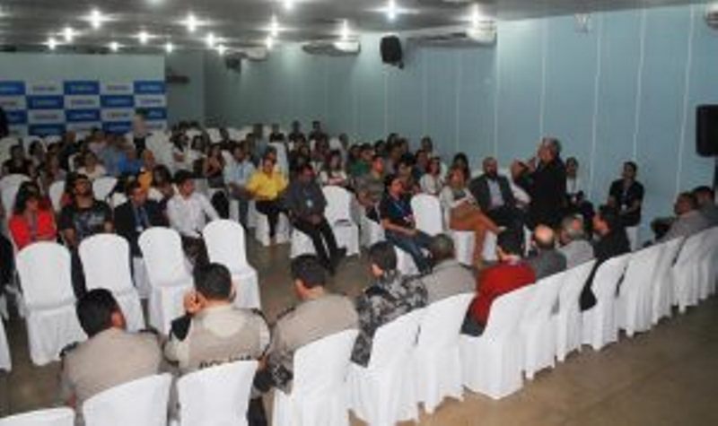 cesmac-se-reune-com-estudantes-e-orgaos-de-seguranca-publica-51