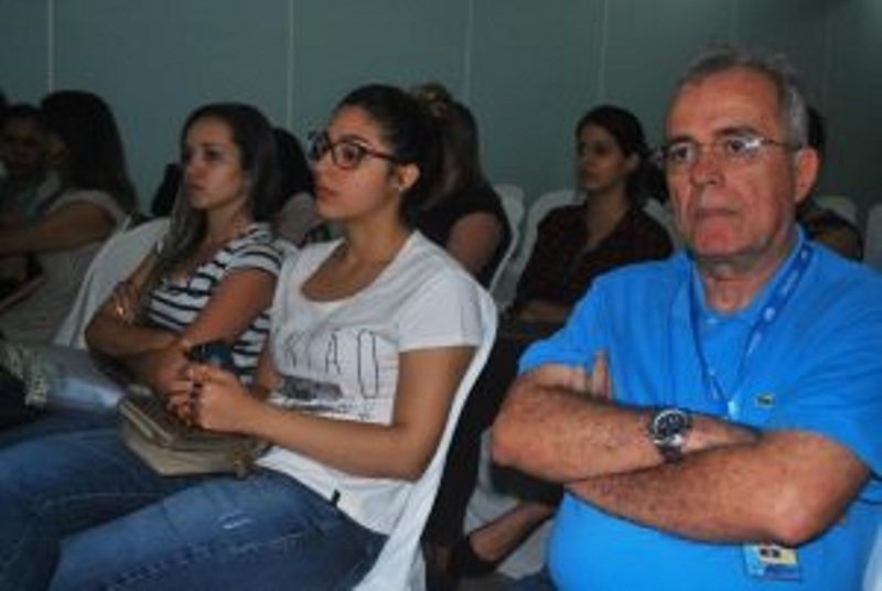 cesmac-se-reune-com-estudantes-e-orgaos-de-seguranca-publica-51