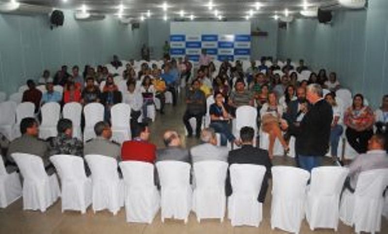 cesmac-se-reune-com-estudantes-e-orgaos-de-seguranca-publica-51