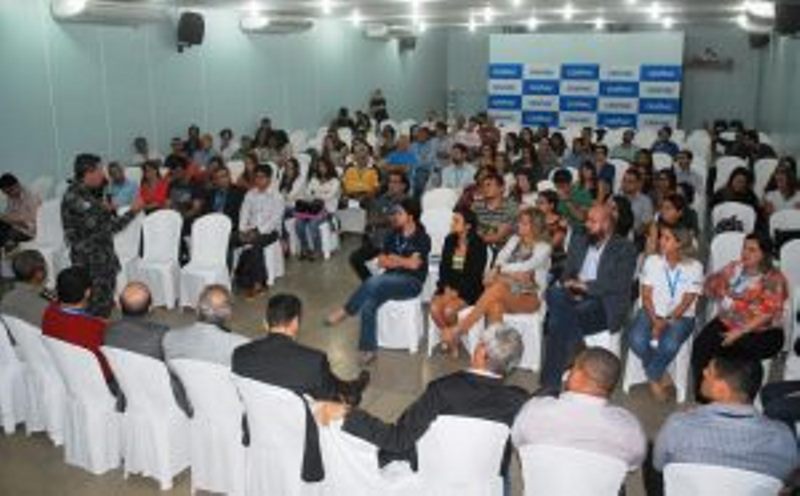 cesmac-se-reune-com-estudantes-e-orgaos-de-seguranca-publica-51