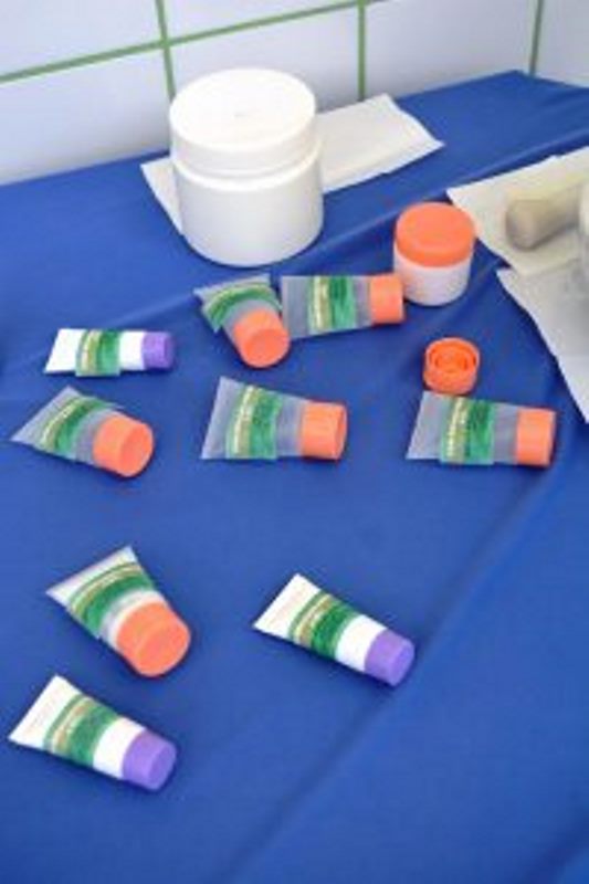 curso-de-farmacia-faz-acao-com-medicamentos-e-cosmeticos-cesmac-59