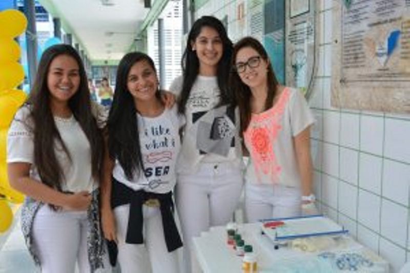 curso-de-farmacia-faz-acao-com-medicamentos-e-cosmeticos-cesmac-59