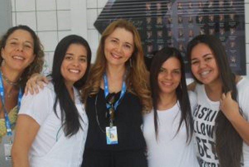 curso-de-farmacia-faz-acao-com-medicamentos-e-cosmeticos-cesmac-59