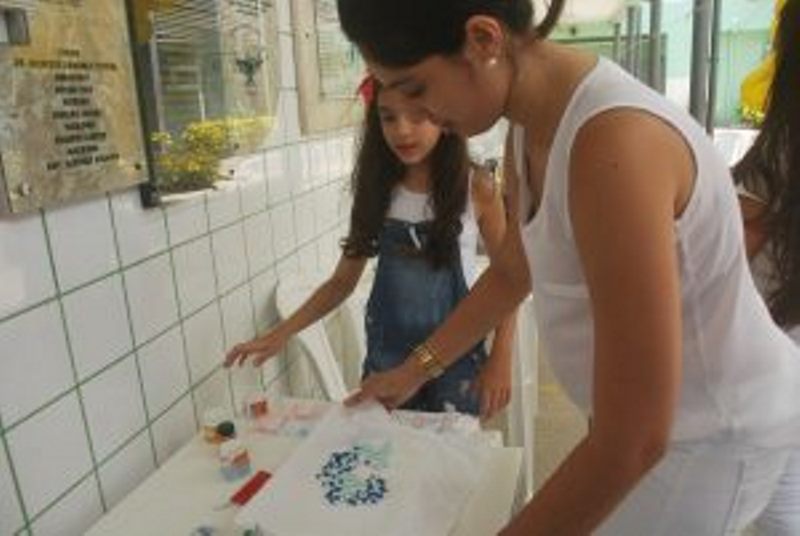 curso-de-farmacia-faz-acao-com-medicamentos-e-cosmeticos-cesmac-59