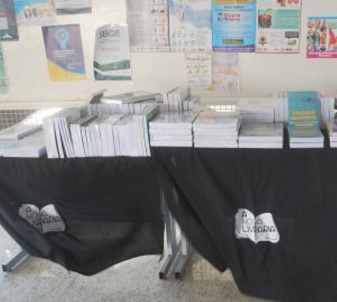 feira-de-livro-envolve-os-cursos-de-engenharias-9