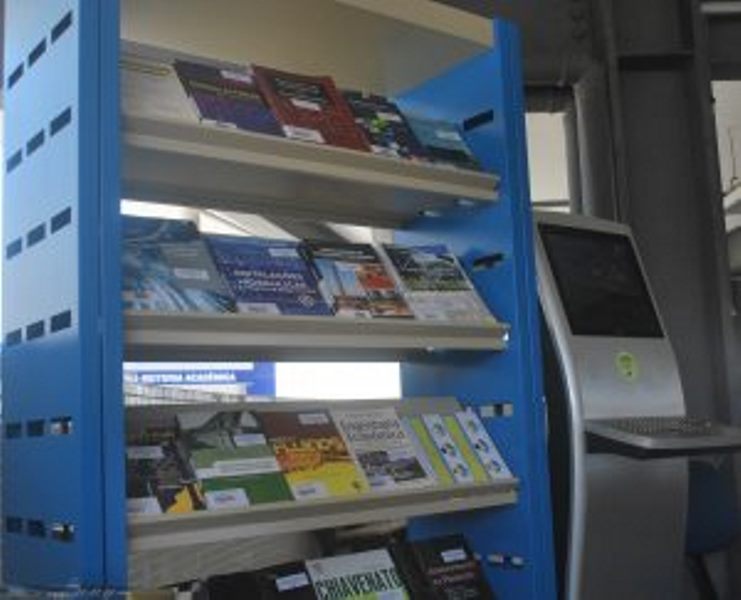 feira-de-livro-envolve-os-cursos-de-engenharias-9