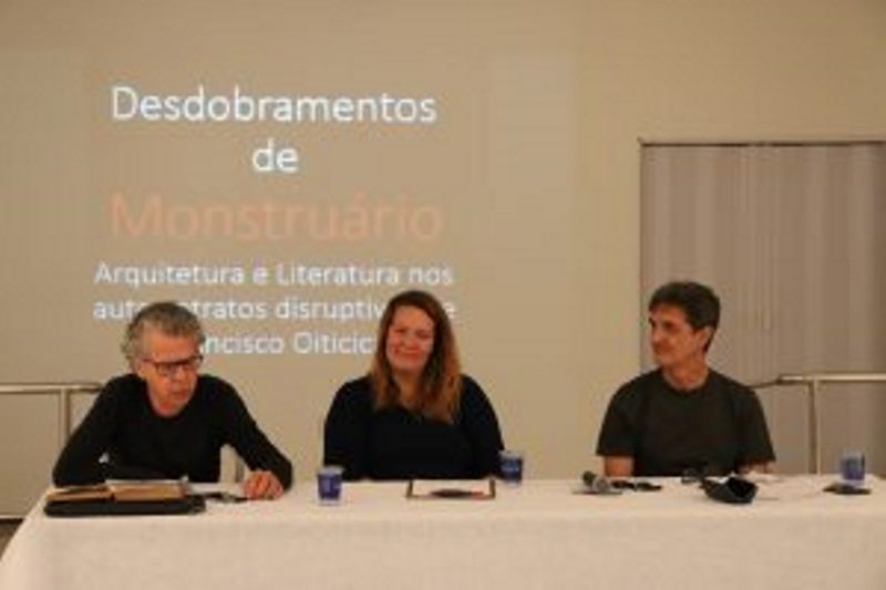 mesa-desdobramentos-monstruarios-23
