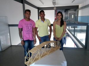 concurso-de-pontes-de-palitos-de-picole-cesmac-1