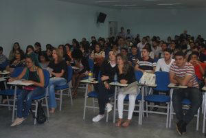 curso-de-direito-cesmac-se-solidariza-com-o-haiti-4