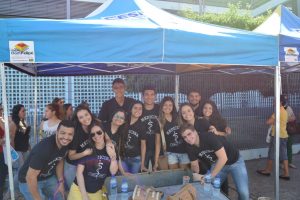 estudantes-de-medicina-recepcionam-candidatos-vestibular-medicina-cesmac-2017-1-6