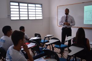 seminario-sobre-futebol-movimenta-o-cesmac-42-min