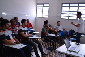 seminario-sobre-futebol-movimenta-o-cesmac-42-min