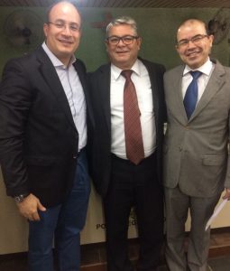 coordenador-do-curso-de-direito-recebe-comenda-graciliano-ramos-cesmac-5