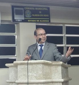 coordenador-do-curso-de-direito-recebe-comenda-graciliano-ramos-cesmac-5