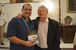 vice-reitor-do-cesmac-lanca-livro-13