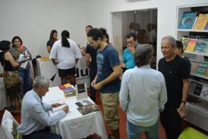 lancamento-coletivo-de-livros-reune-cesmac-edufal-e-imprensa-oficial-cesmac-18