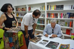 lancamento-coletivo-de-livros-reune-cesmac-edufal-e-imprensa-oficial-cesmac-18