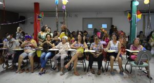 projeto-crescer-comemora-carnaval-com-idosos-2