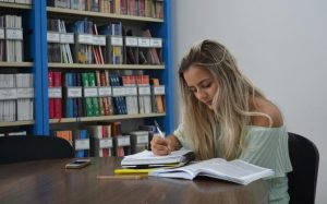 biblioteca-cesmac-1-1