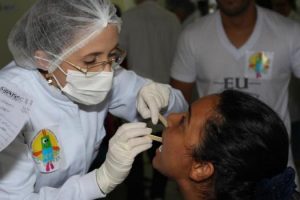 profissionais-e-estudantes-da-area-de-saude-do-cesmac-participam-de-acao-odontologia-fisioterapia-mestrado-cesmac-38