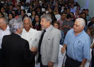 aniversario-do-reitor-joao-sampaio-e-celebrado-com-os-colaboradores-cesmac-10