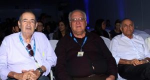 aniversario-do-reitor-joao-sampaio-e-celebrado-com-os-colaboradores-cesmac-10