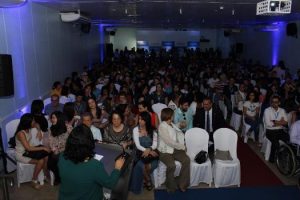 aniversario-do-reitor-joao-sampaio-e-celebrado-com-os-colaboradores-cesmac-10