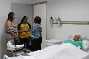 cesmac-inaugura-laboratorio-de-habilidades-para-area-de-saude-25