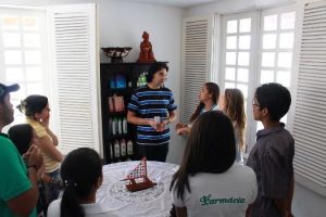cesmac-participa-da-implantacao-de-horta-de-plantas-medicinais-44