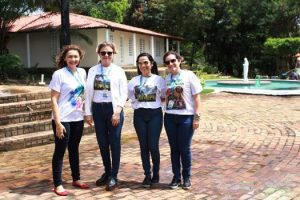 cesmac-participa-da-implantacao-de-horta-de-plantas-medicinais-44