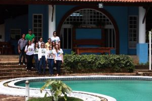 cesmac-participa-da-implantacao-de-horta-de-plantas-medicinais-44