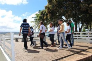 cesmac-participa-da-implantacao-de-horta-de-plantas-medicinais-44