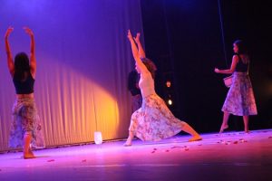 egressa-do-cesmac-apresenta-espetaculo-de-danca-no-teatro-deodoro-45