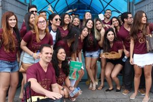 estudantes-de-medicina-realizam-acao-para-recepcionar-candidatos-9