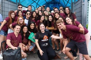 estudantes-de-medicina-realizam-acao-para-recepcionar-candidatos-9