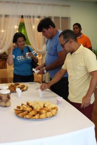 galeria-cesmac-de-arte-acolheu-os-familiares-na-espera-dos-candidatos-1-0-12